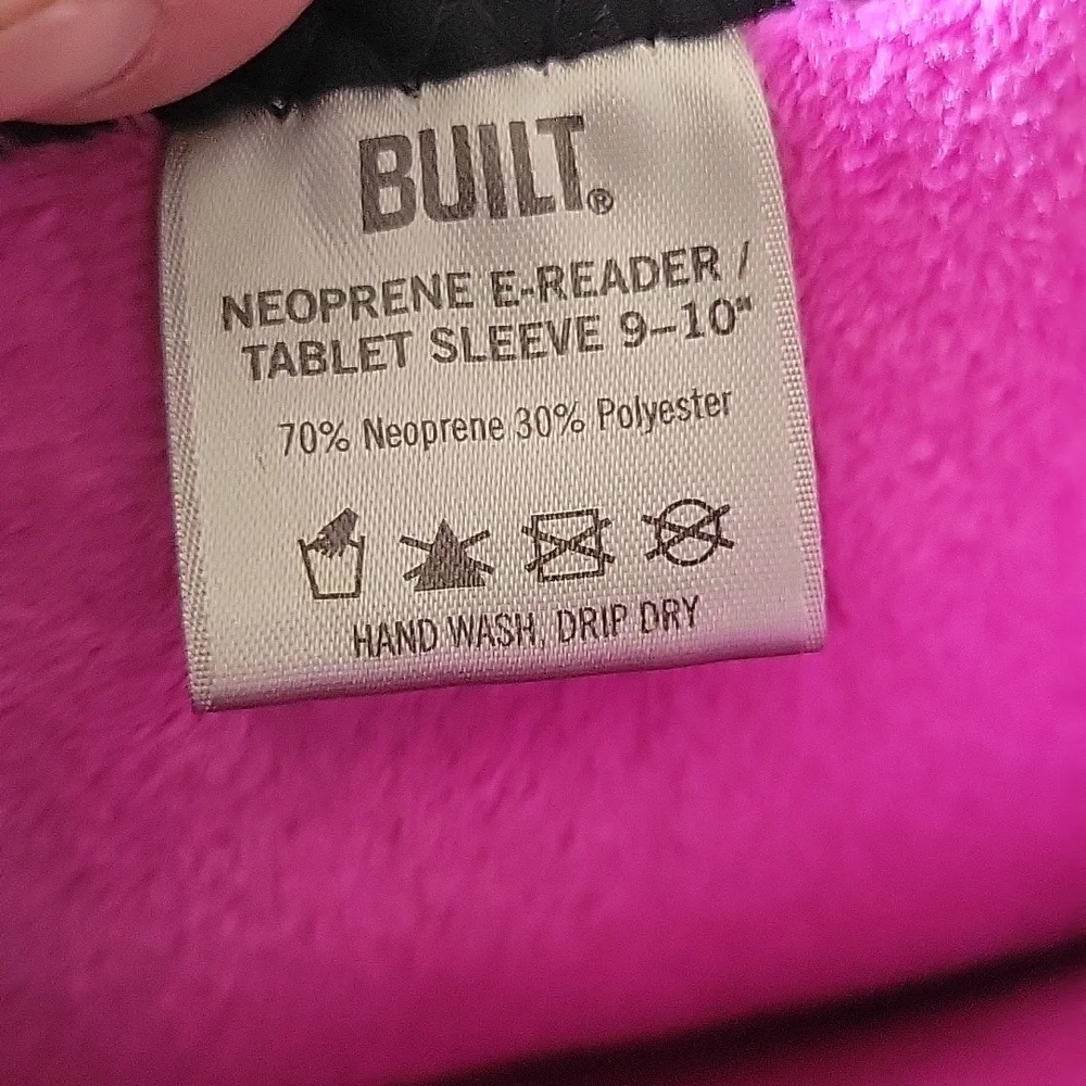 2 BUILT NEOPRENE TABLET SLEEVES